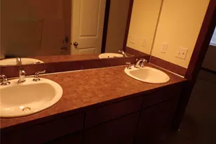 501 N 105th St, Seattle, WA 98133 - Photo 31