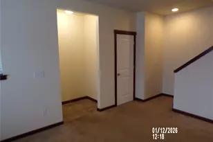 501 N 105th St, Seattle, WA 98133 - Photo 11