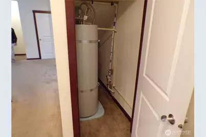 501 N 105th Street #A,B&C, Seattle, WA 98133 - Photo 7