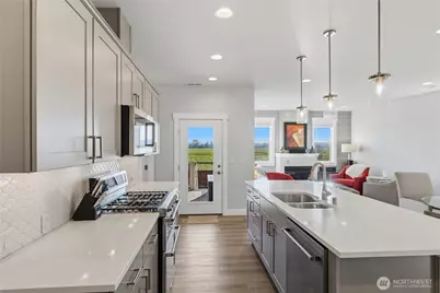 405 Maple Avenue, La Conner, WA 98257 - Photo 9