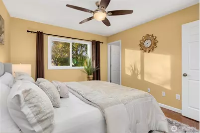 14401 82nd Avenue NE, Kirkland, WA 98034 - Photo 17