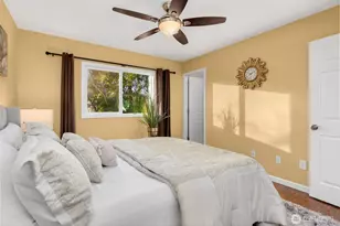 14401 82nd Ave NE, Kirkland, WA 98034 - Photo 17