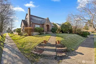 1102 S 61st St, Tacoma, WA 98408 - Photo 1