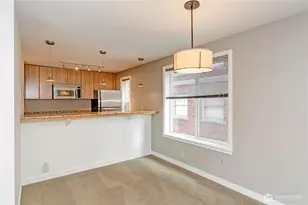 1700 Bellevue Ave, Seattle, WA 98122 - Photo 7