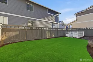 23655 Tahoma Pl, Black Diamond, WA 98010 - Photo 37