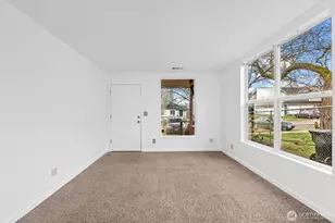 1621 E 34th St, Tacoma, WA 98404 - Photo 3