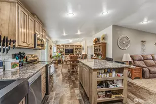 245 W 2nd St, Ryderwood, WA 98581 - Photo 15