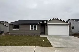 2418 2nd St SE, East Wenatchee, WA 98802 - Photo 1