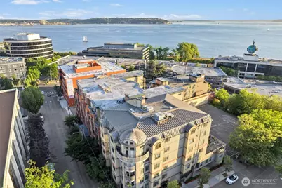 133 Queen Anne Avenue N #304, Seattle, WA 98109 - Photo 3