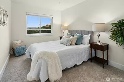 133 Queen Anne Avenue N #304, Seattle, WA 98109 - Photo 11