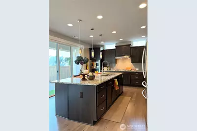 610 Field Place NE, Renton, WA 98059 - Photo 9