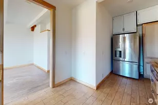 330 N Alder St, Burlington, WA 98233 - Photo 5