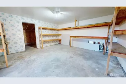 330 N Alder Street, Burlington, WA 98233 - Photo 31