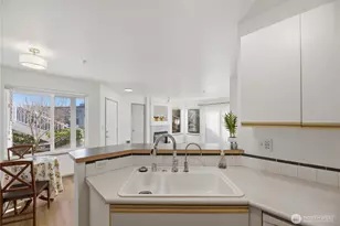 11130 SE 208th St, Kent, WA 98031 - Photo 9