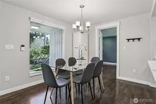 10333 Densmore Ave N, Seattle, WA 98133 - Photo 11