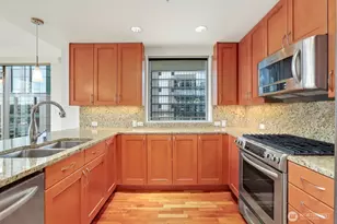 10650 NE 9th Pl, Bellevue, WA 98004 - Photo 7