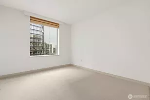 10650 NE 9th Pl, Bellevue, WA 98004 - Photo 9