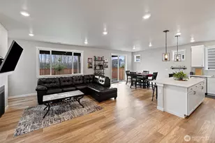 1503 27th St NW, Puyallup, WA 98371 - Photo 3