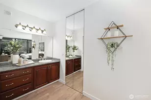 2100 3rd Ave, Seattle, WA 98121 - Photo 17