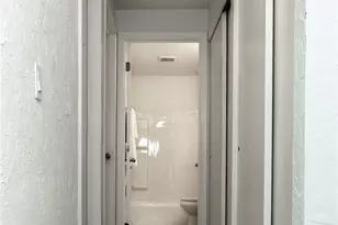 2100 N 106th, Seattle, WA 98133 - Photo 11