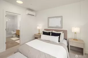 4418 1st Ave NE, Seattle, WA 98105 - Photo 11