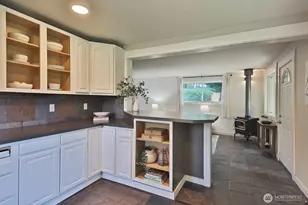 2857 Longhouse Ln, Clinton, WA 98236 - Photo 9