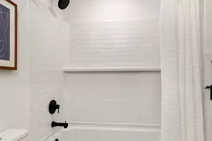 7426 2nd Ave NE, Seattle, WA 98115 - Photo 7