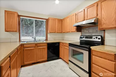 9035 Skokomish Way NE, Olympia, WA 98516 - Photo 11