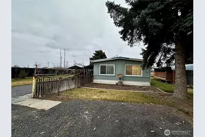 3131 W Wapato Drive #74, Moses Lake, WA 98837 - Photo 1