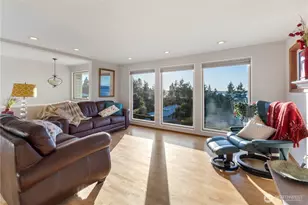 5737 Overlook Ave NE, Tacoma, WA 98422 - Photo 9