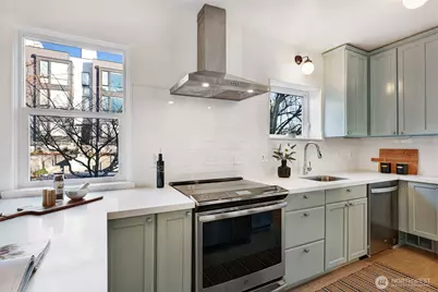 8319 16th Avenue NW, Seattle, WA 98117 - Photo 7