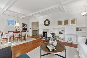 318 N 77th St, Seattle, WA 98103 - Photo 7