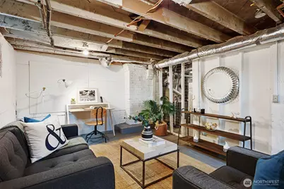 318 N 77th Street, Seattle, WA 98103 - Photo 19