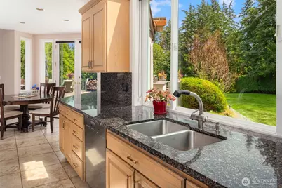 21315 SE 11th Street, Sammamish, WA 98075 - Photo 13