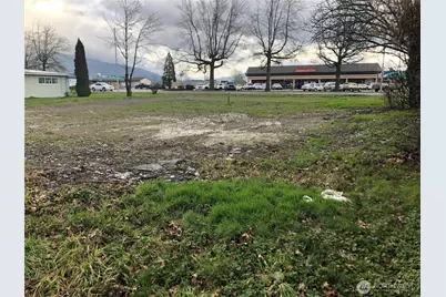 207 E Main Street, Everson, WA 98247 - Photo 5