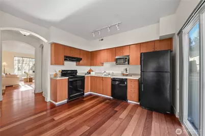 18258 NE 96th Way #101, Redmond, WA 98052 - Photo 9