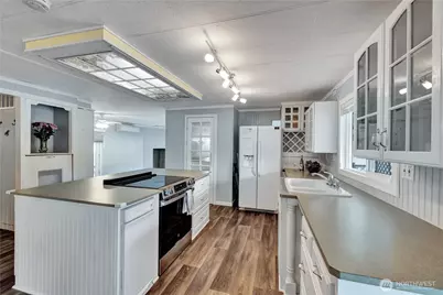 18425 NE 95th Street #95, Redmond, WA 98052 - Photo 7