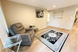 11049 18th Ave SW, Seattle, WA 98146 - Photo 5