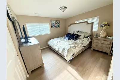 11049 18th Avenue SW, Seattle, WA 98146 - Photo 15