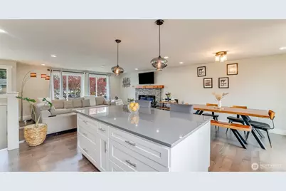 950 Anacortes Court NE, Renton, WA 98059 - Photo 15