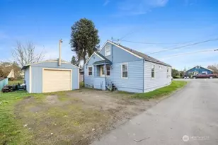 3013 19th St, Everett, WA 98201 - Photo 5