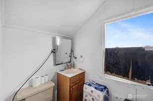 3013 19th St, Everett, WA 98201 - Photo 19