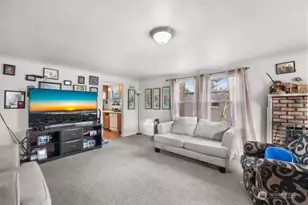 3013 19th St, Everett, WA 98201 - Photo 9