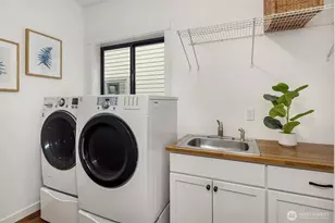 6241 38th Ave NE, Seattle, WA 98115 - Photo 17