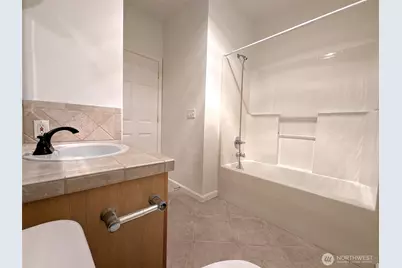 15000 Juanita Drive NE #403, Kenmore, WA 98028 - Photo 23