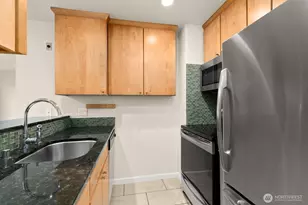 3926 1st Ave NE, Seattle, WA 98015 - Photo 9