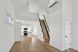 530 E Sunset Dr, Bellingham, WA 98225 - Photo 15