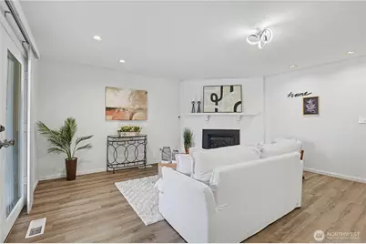 4717 149th Avenue SE, Bellevue, WA 98006 - Photo 9