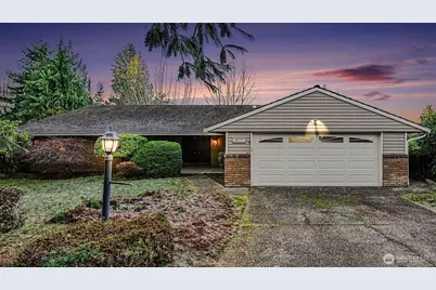 4717 149th Avenue SE, Bellevue, WA 98006 - Photo 1