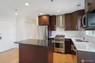 701 Galer Street #504, Seattle, WA 98109 - Photo 11